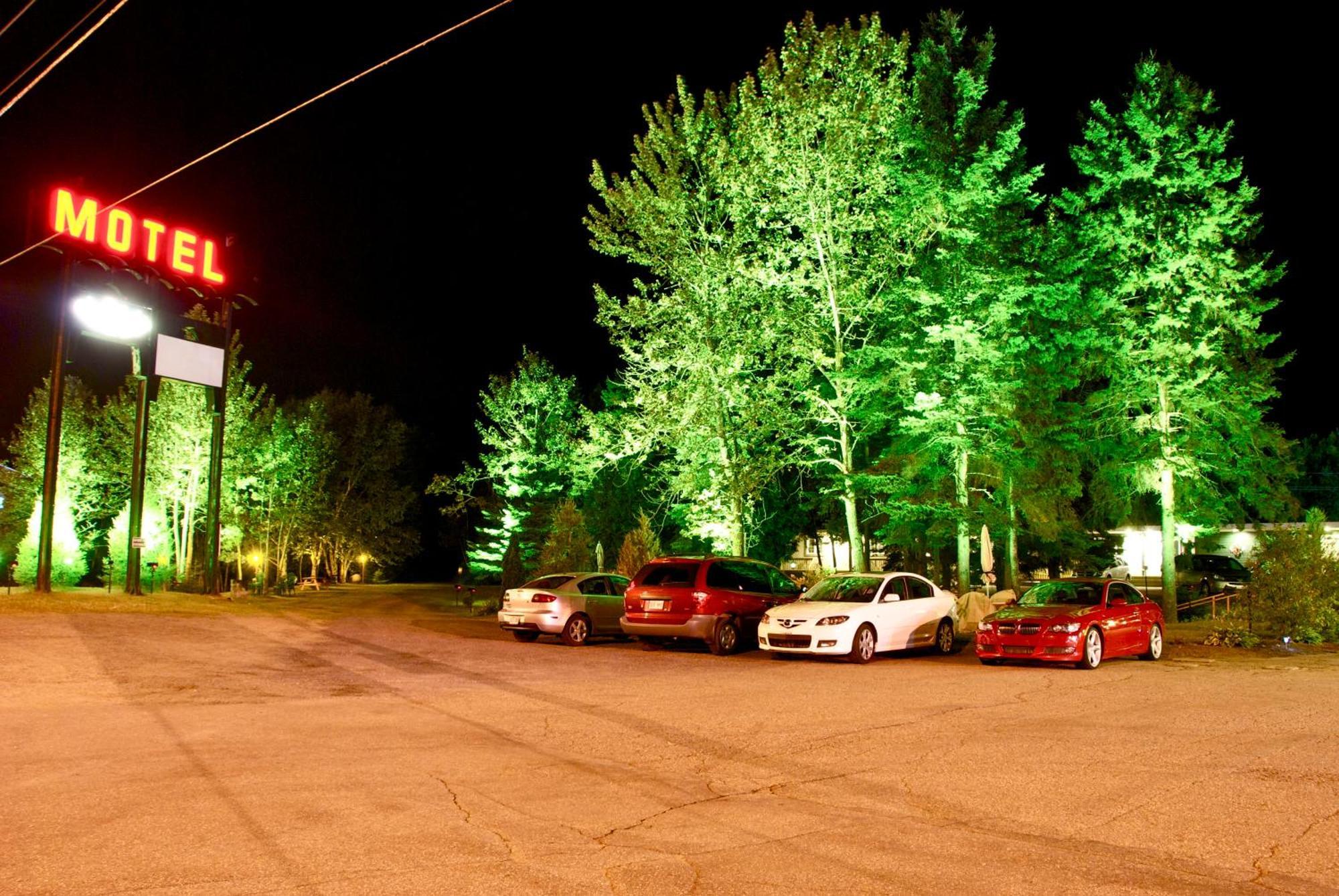 Motel Des Cascades Baie-Saint-Paul Zewnętrze zdjęcie