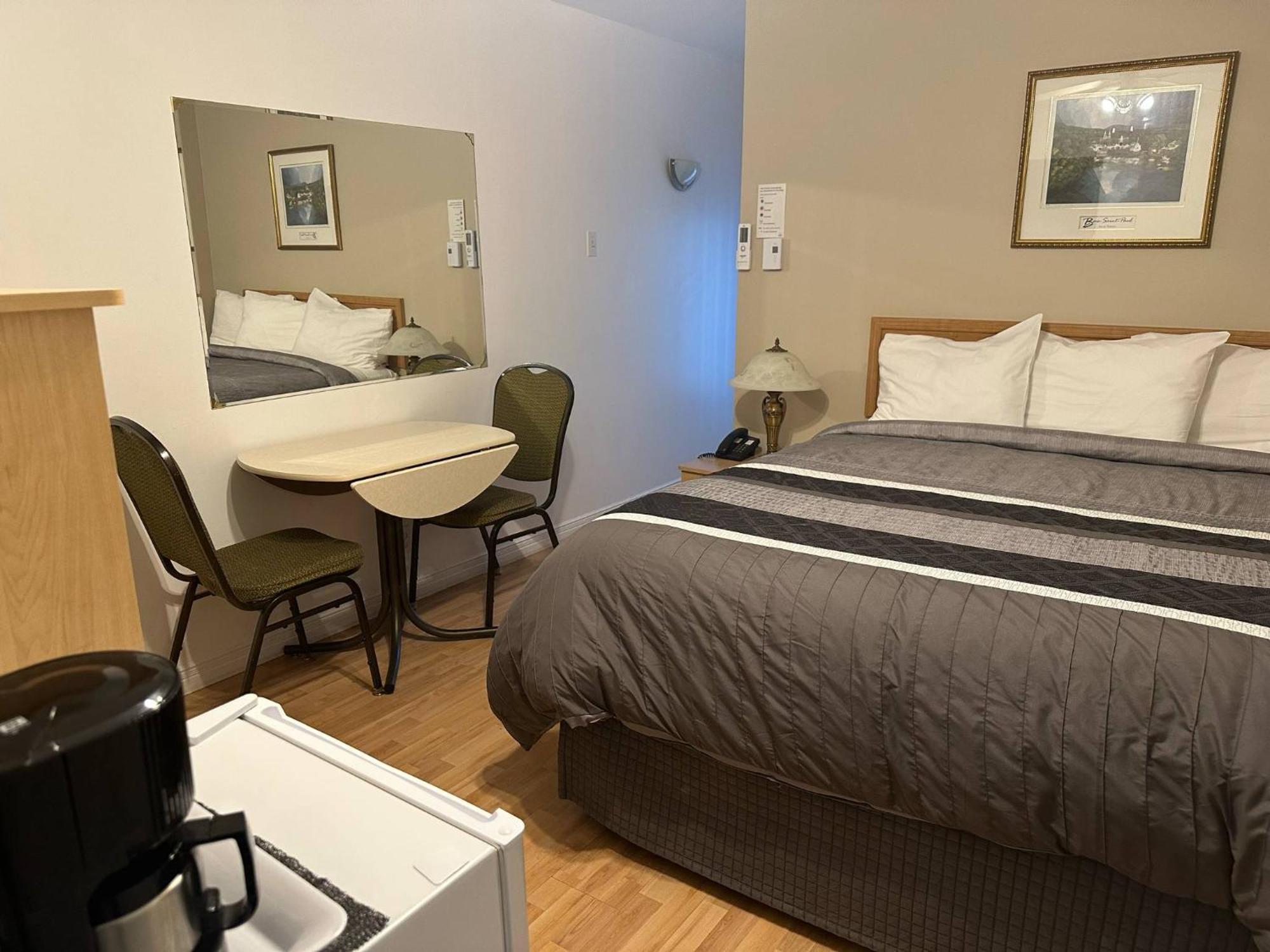 Motel Des Cascades Baie-Saint-Paul Zewnętrze zdjęcie