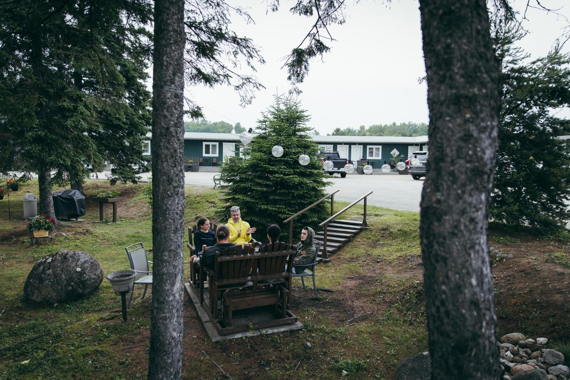Motel Des Cascades Baie-Saint-Paul Zewnętrze zdjęcie
